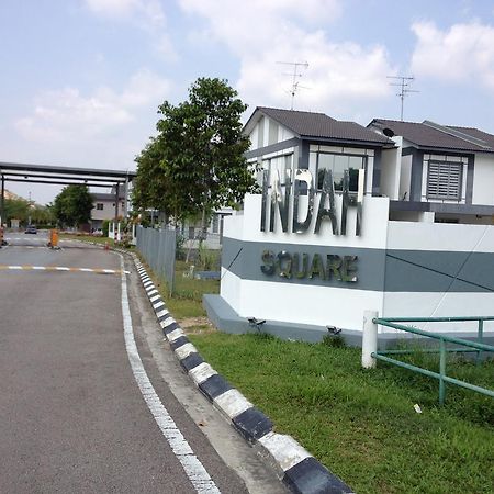 Comfort Holiday Home @ Bukit Indah Johor Bahru Luaran gambar