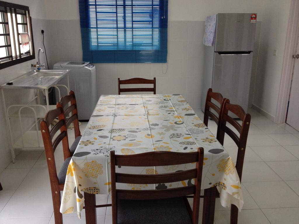 Comfort Holiday Home @ Bukit Indah Johor Bahru Luaran gambar