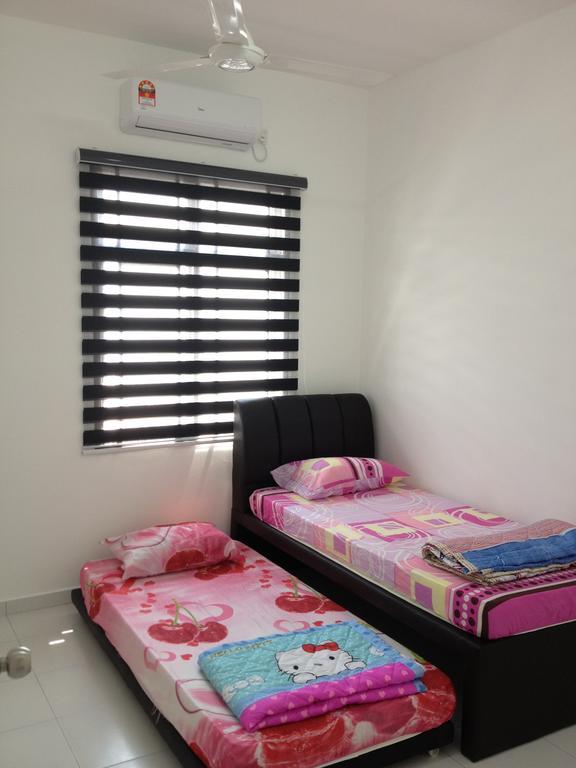 Comfort Holiday Home @ Bukit Indah Johor Bahru Luaran gambar
